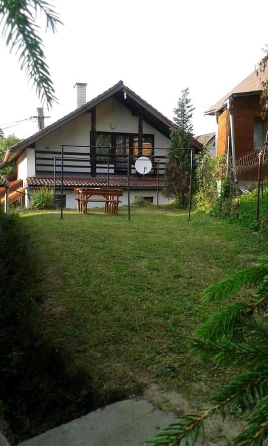 Cavoj Guest House Esterno foto